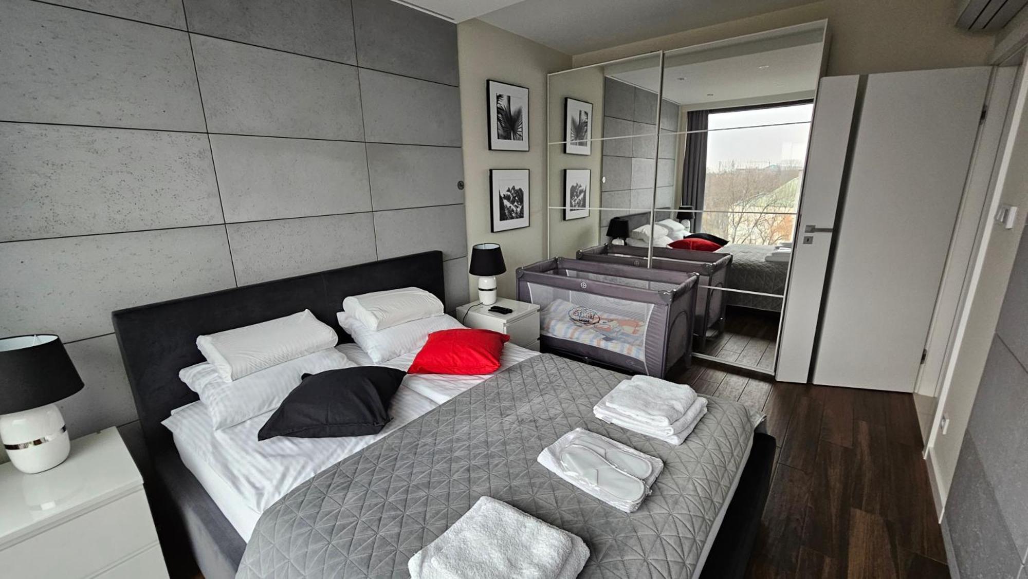 לובלין Your Apartment Unia Art Residence מראה חיצוני תמונה